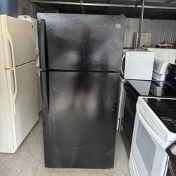 Kenmore Refrigerator Good Condition Everything Works Fine 