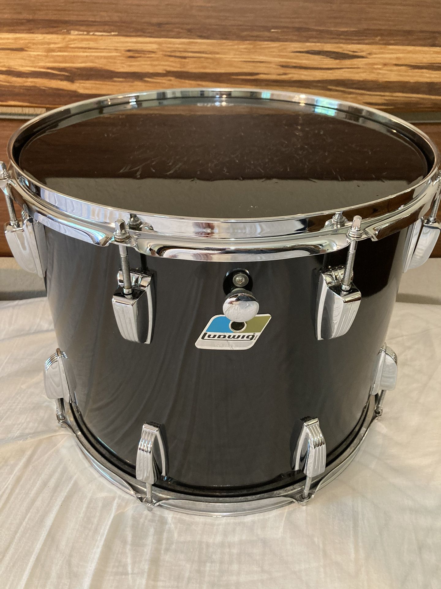 1982 Ludwig USA B/O Badge 12 x 15 Black Cortex Tom Drum Vintage Modular Mount. Drum is in nice condition with original bottom head. 6-ply clear maple 