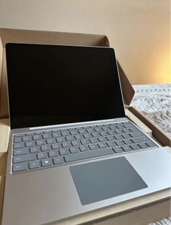 Microsoft Surface Laptop