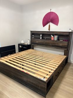 King Bedframe