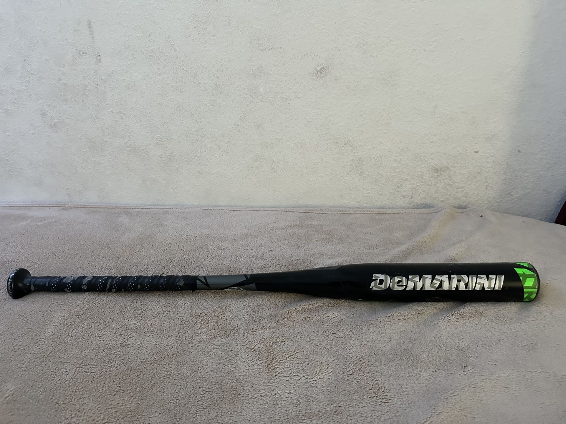 Baseball bat DeMarini