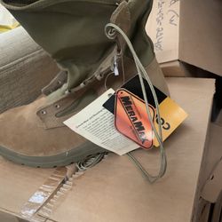 New Two Tone Boots 12.5 Wide