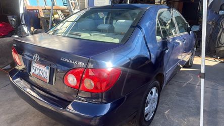 Toyota Corolla LE Sedan – Dark Blue