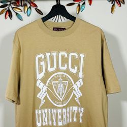 GUCCI UNIVERSITY LOGO PRINT T-SHIRT NEW SEASON SS25 !!!