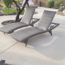 Patio Loungers (high end) 