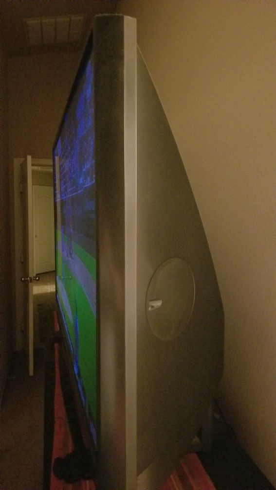 Free 60 Inch Mitsubishi DLP (projection) Tv for Sale in Laveen Village, AZ OfferUp