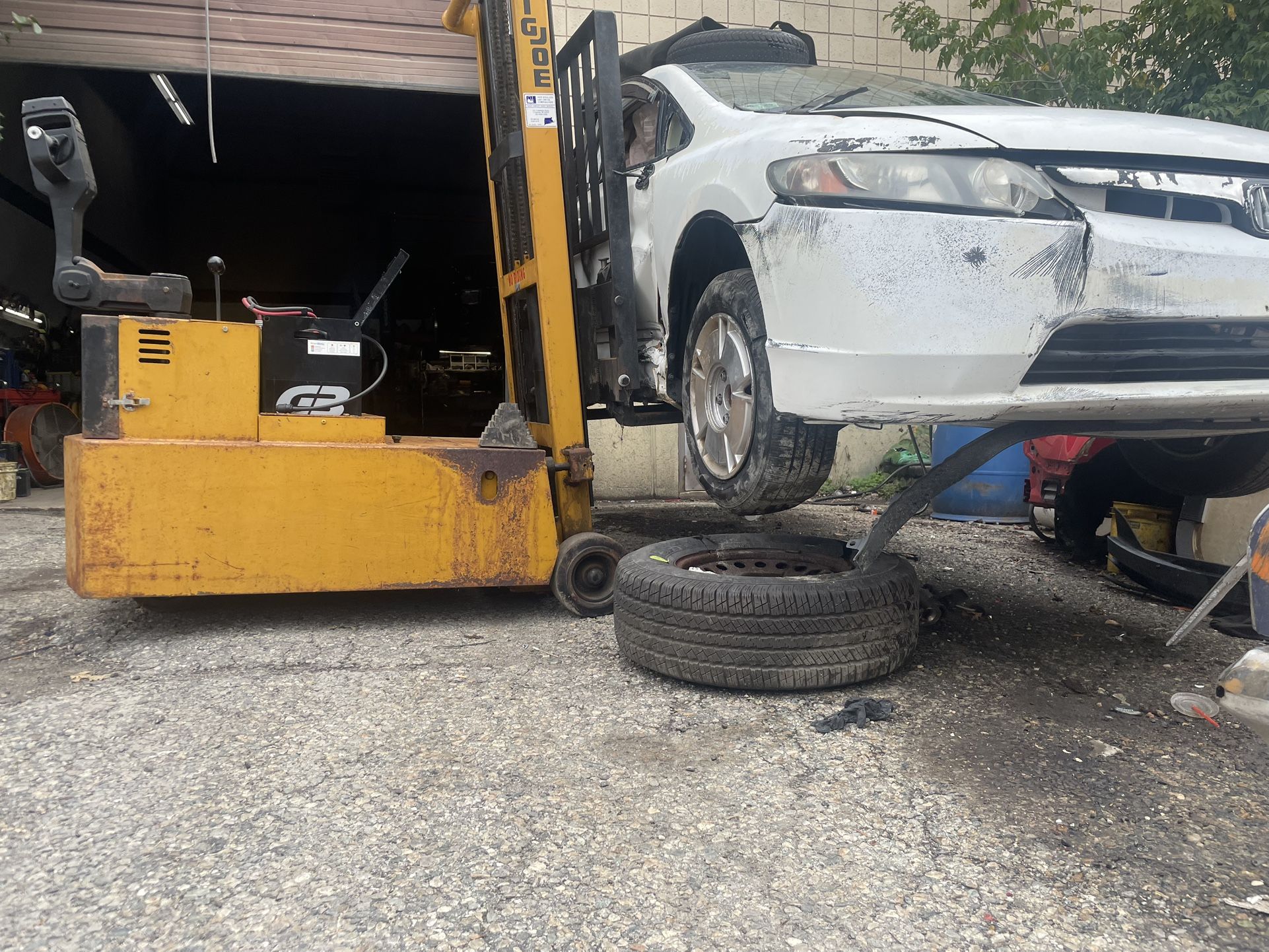 Big Joe counter balance forklift