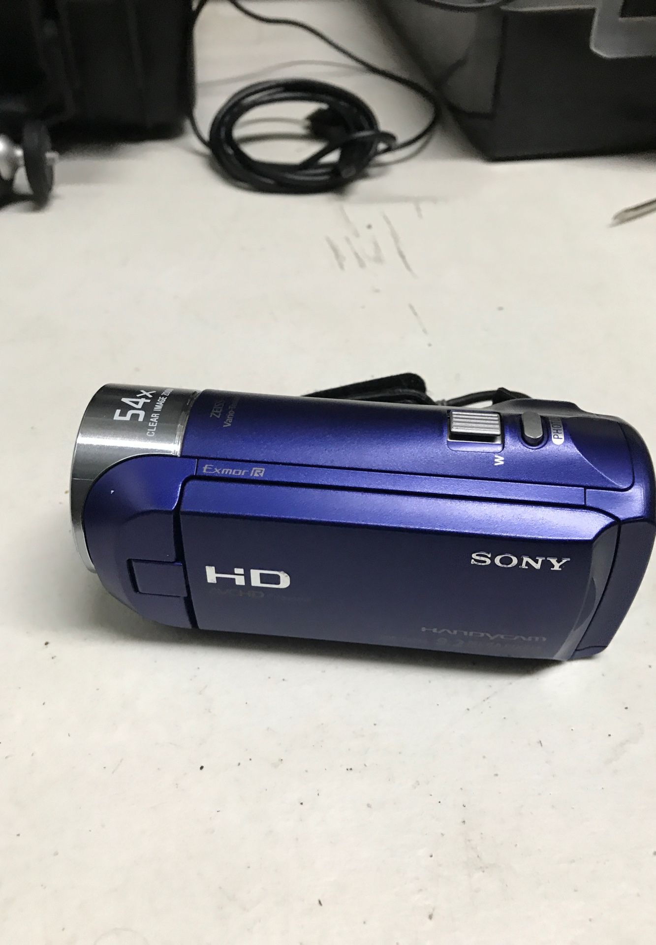 Sony HDR-CX240 Handcam