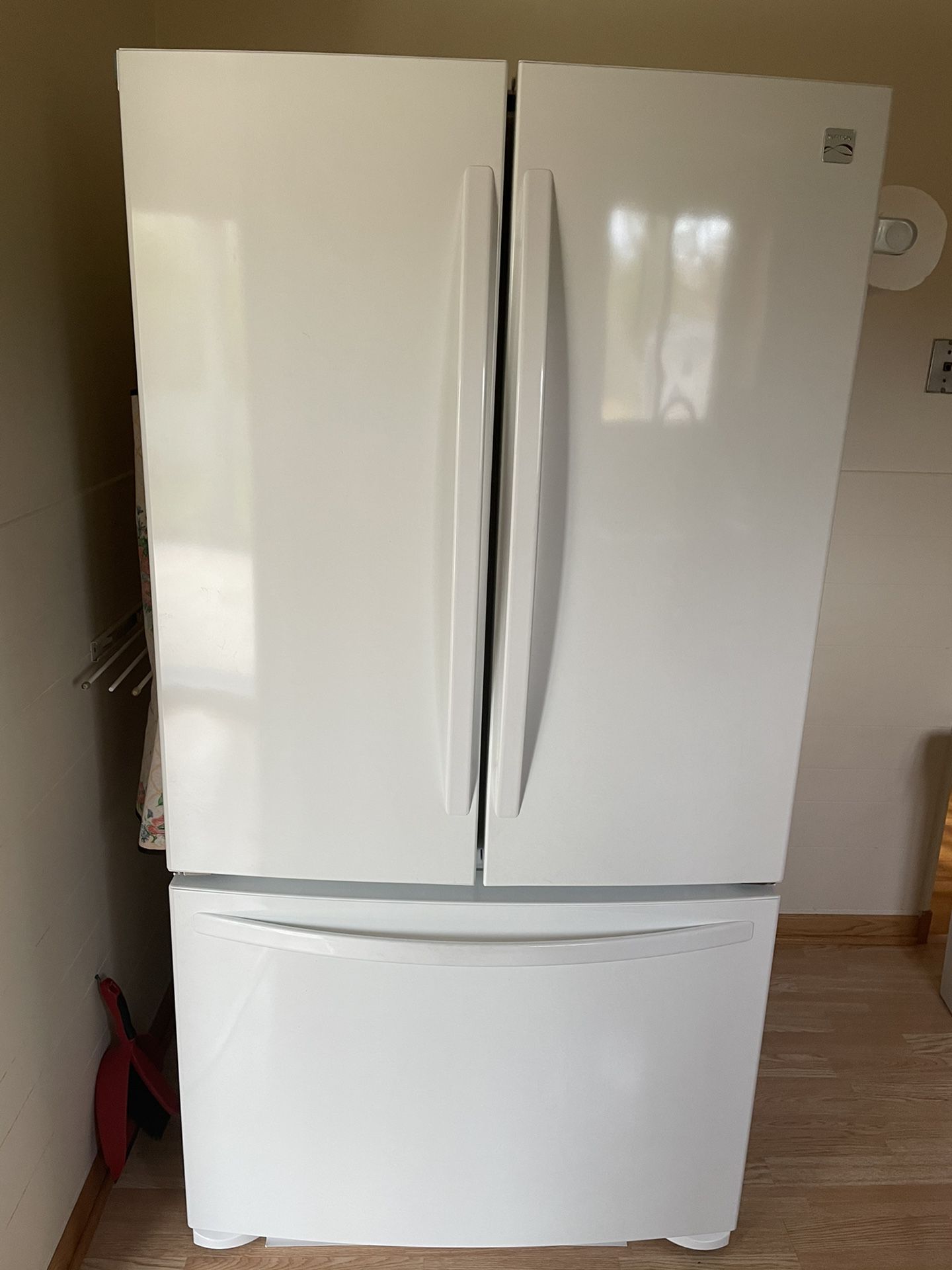 Kentmore Refrigerator
