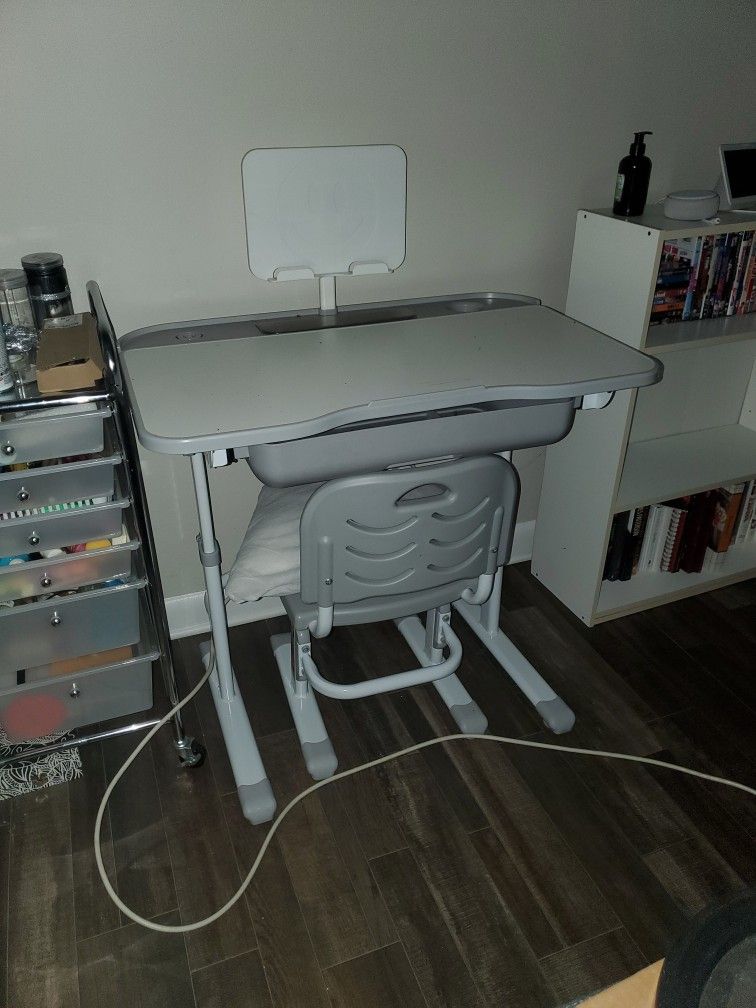 Adjustable Desk / Chair