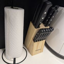 Knife Set Plus Paper Towel Holder 