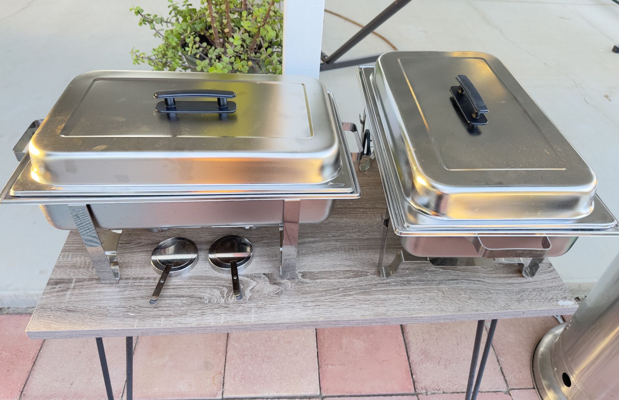 2 Chaffing Dishes