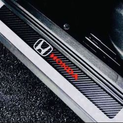 4pcs Honda car door sill Anti-scratch carbon fiber sticker car door.