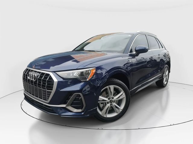 2022 Audi Q3