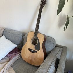 Yamaha FG800J Acoustic Guitar