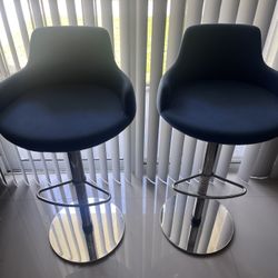 Two Blue Bar stools  2 Chairs for 40$ 