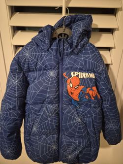 Spiderman Puff Jacket Size 6-7 Years