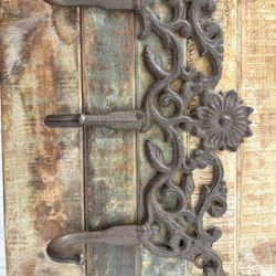Antique Victorian 3 Hook Wall Hanger