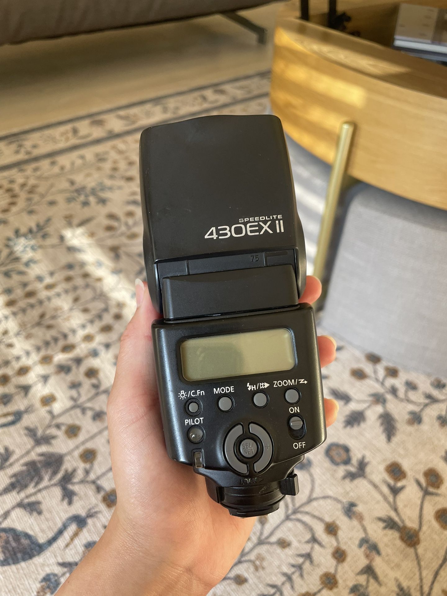 Canon Speedlite 430EX II