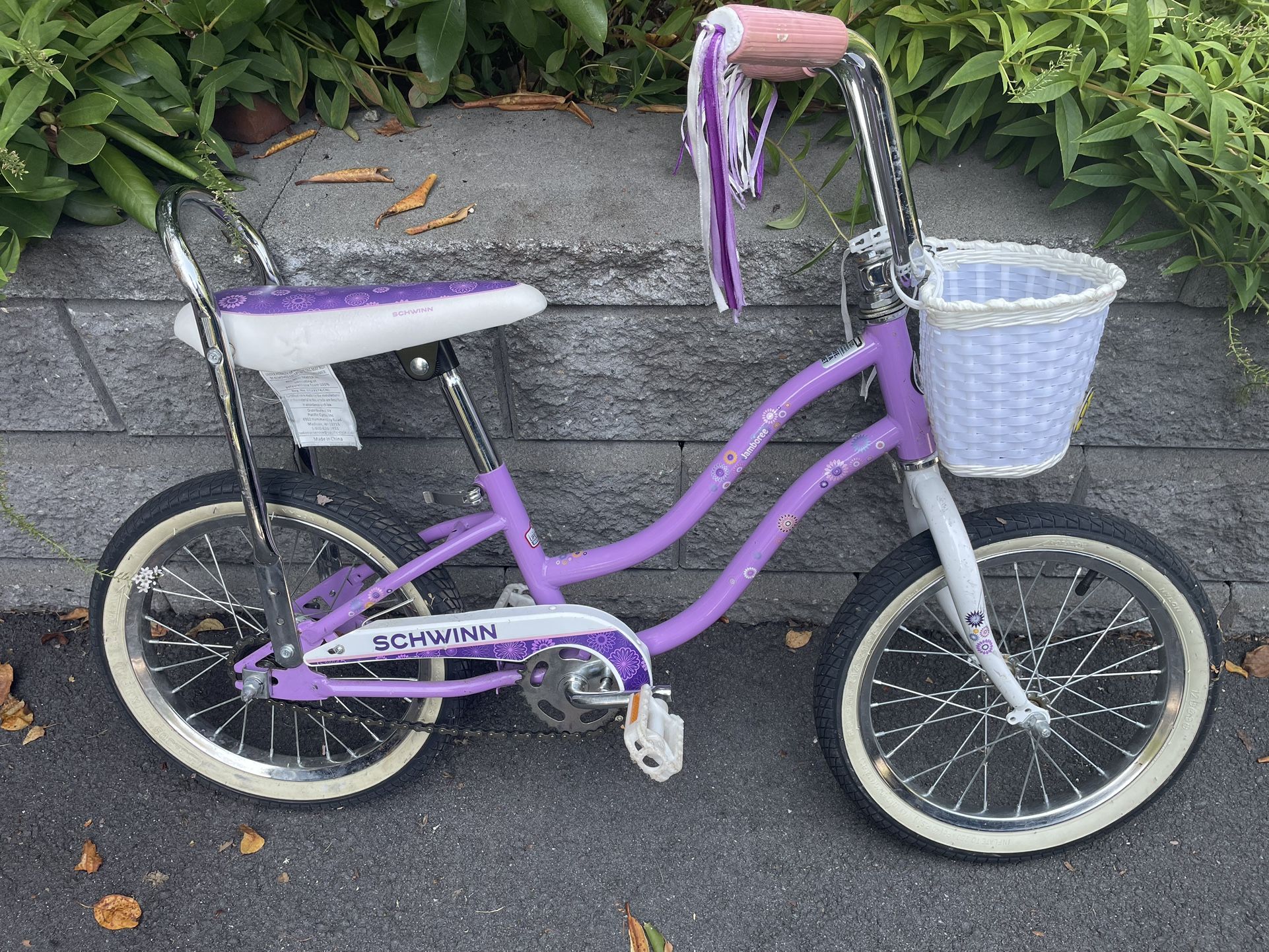 Schwinn Girl Bike For age 4-6ish