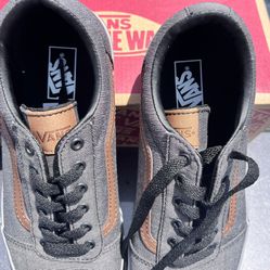 Size Five Youth Vans 