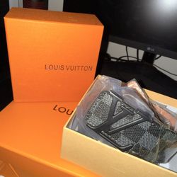 All black Louis Vuitton Belt