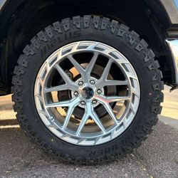 20x10 Extreme Mudder Wheels And Tires 33/1250/20 Aplus MT