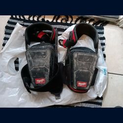 Milwaukee STABILIZER PERFORMANCE KNEE PADS 