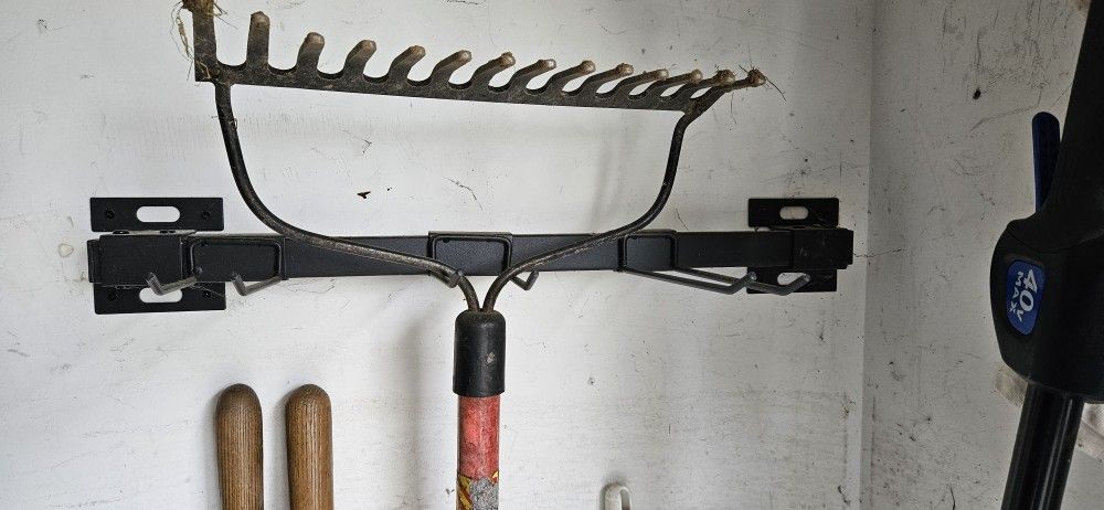 Tool Rack (Adjustable)