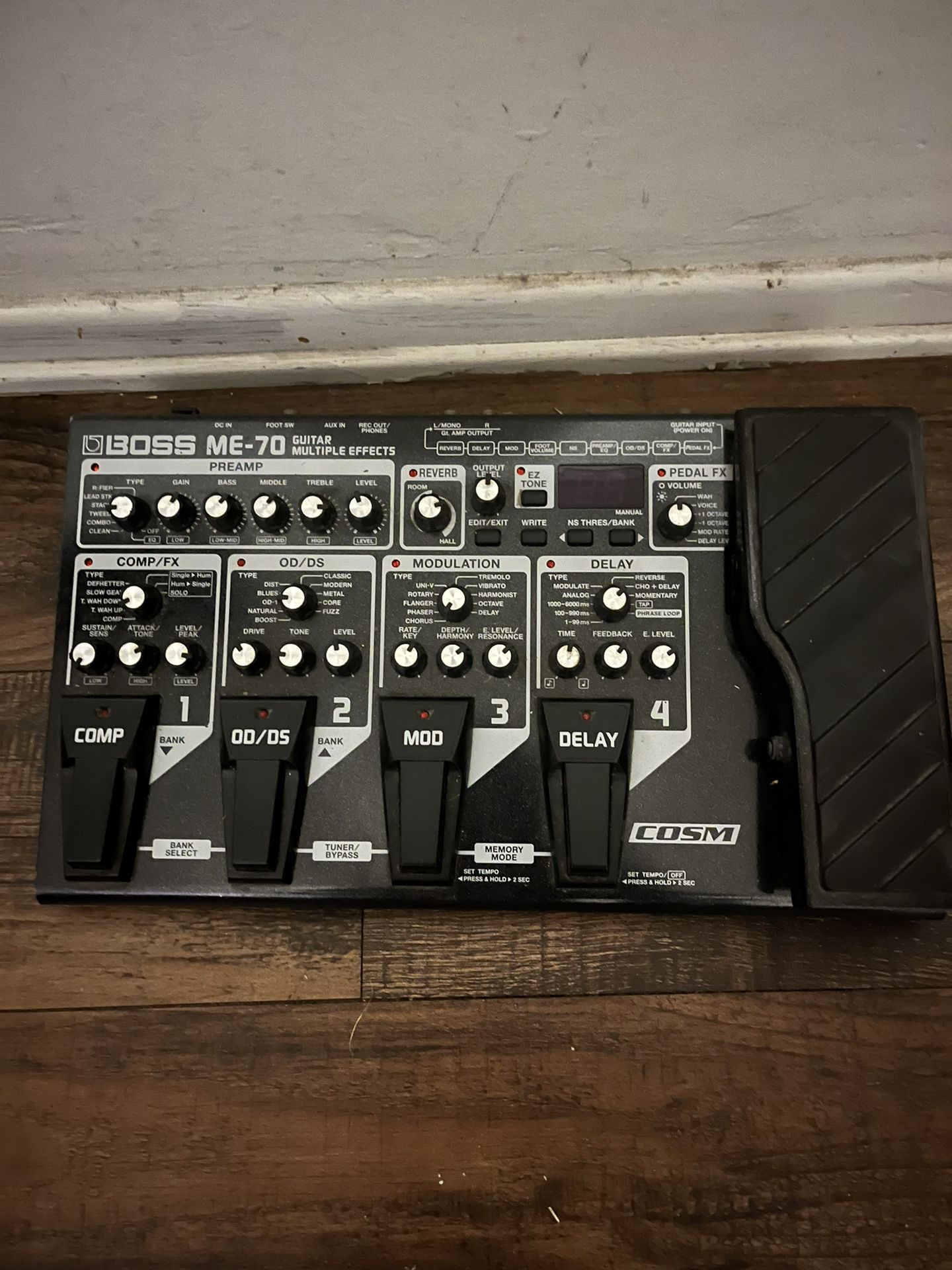 Boss ME 70 Multiple Effects Pedal Board for Sale in La Verne, CA OfferUp