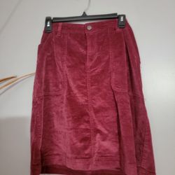 Jeanir Burgundy Skirt – Women’s Medium | Modest & Stylish
