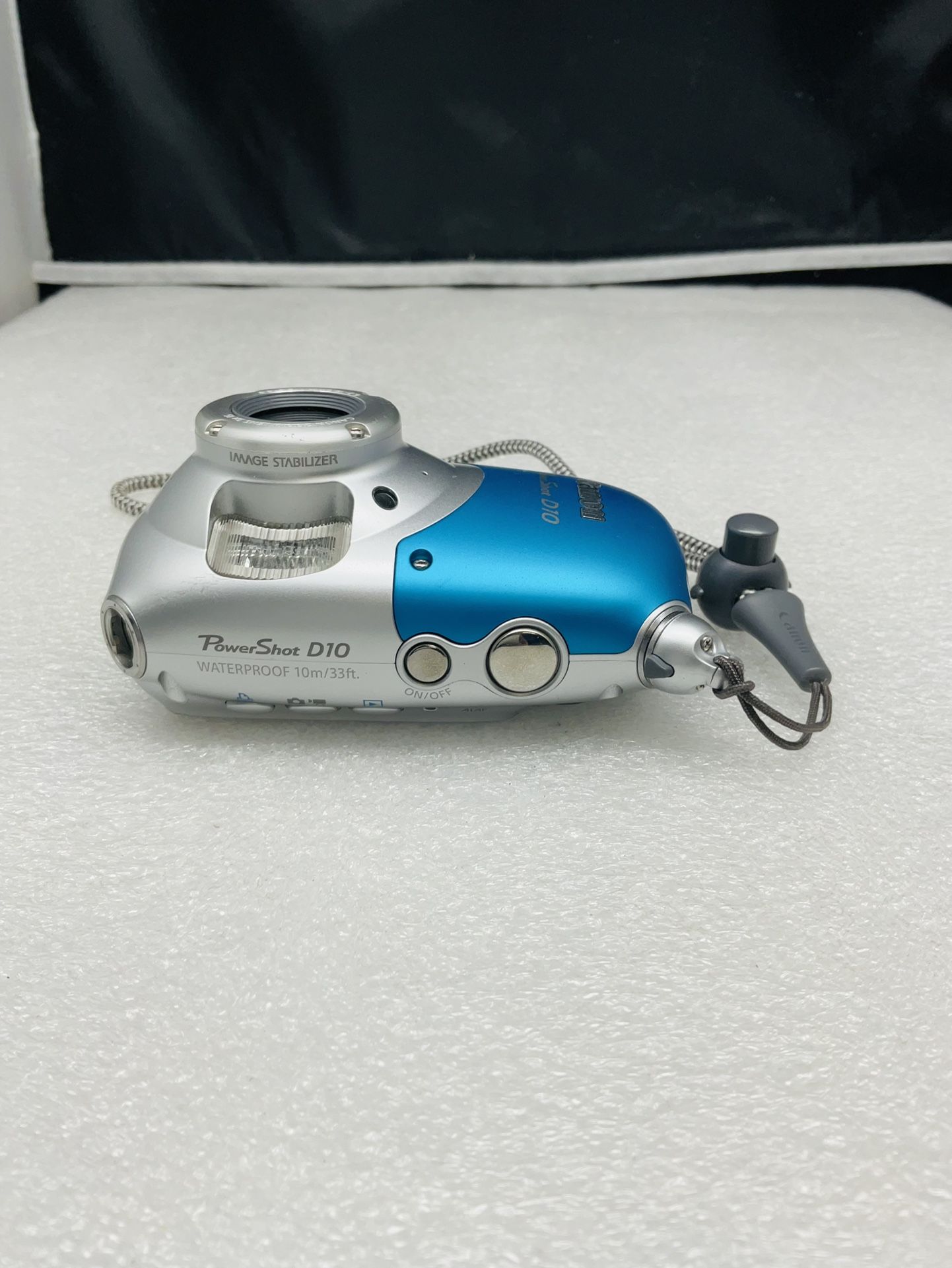 Canon PowerShot D10 12.1 MP Waterproof Digital Camera with 3x 