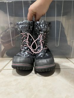 Used  Totes Childrens Boots Size 11 Med Winter Silver