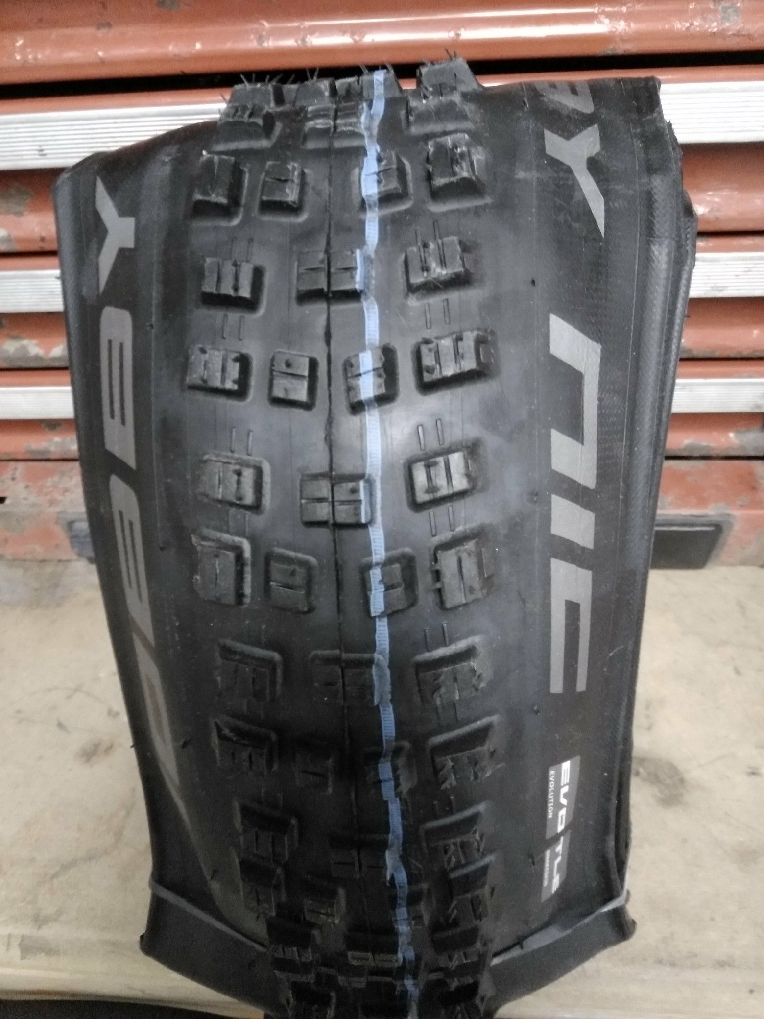 M.T.B bicycle tire for sale