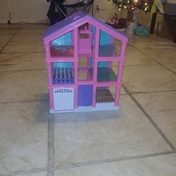 Doll House 