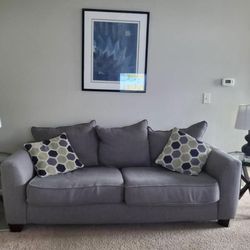 Beautiful Grey Couch Free Delivery 🚚 