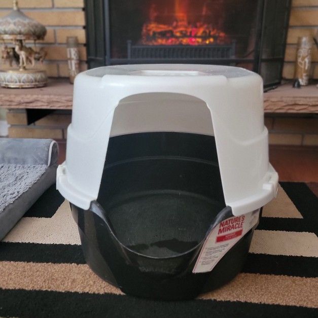 Hooded '8-in-1' Multi-Cat Litter Box