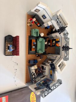 LEGO Seinfeld Studio Set