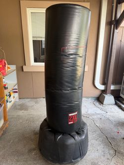 Century Wavemaster 2XL Pro Freestanding Punching Bag
