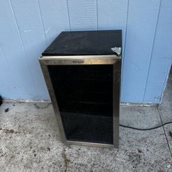 whirlpool mini fridge