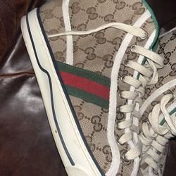 Gucci shoes size 9