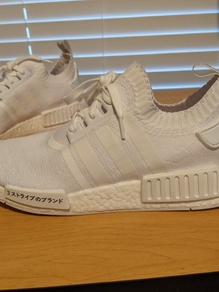 Adidas NMD R1 Japan Triple White Primeknit Sz 9.5 preowned but SEE DESCRIPTION