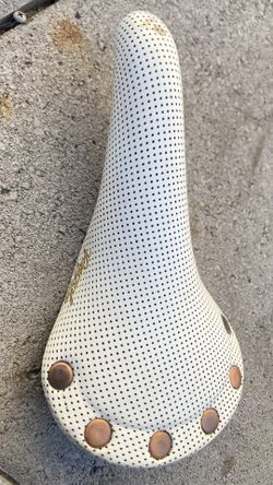 Vintage SELLE SAN MARCO SHELF SADDLE SADDLE PERFORATED