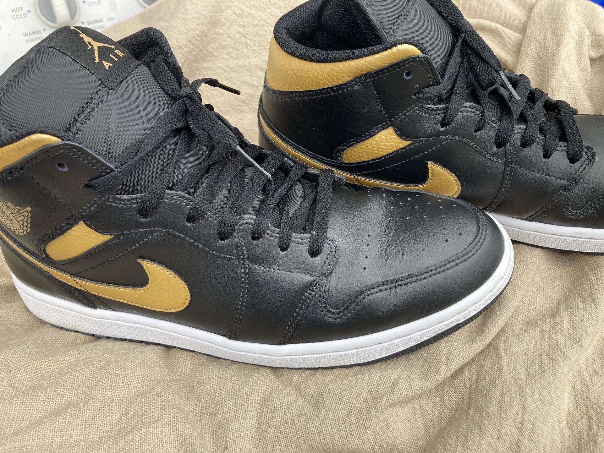 Air Jordan 1 MiD Size 12