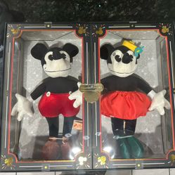 LIMITED RELEASE MICKEY MOUSE & MINNIE MOUSE COLLECTIBLE PLUSH DOLLS