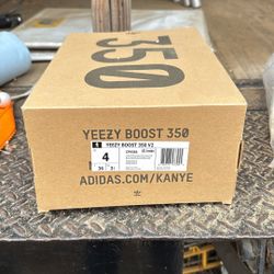 Yeezy Boost 350 V2  Women Size 4 