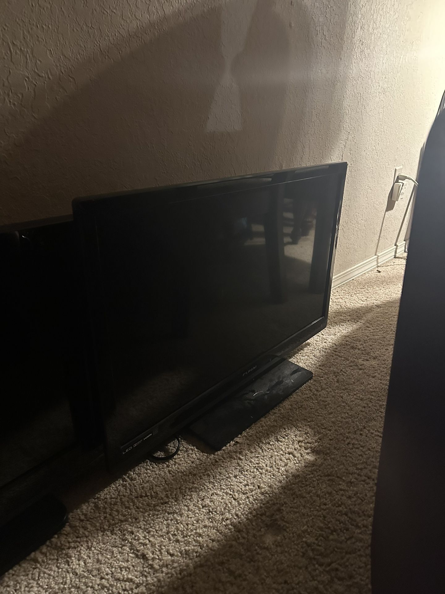 32 Inch TV