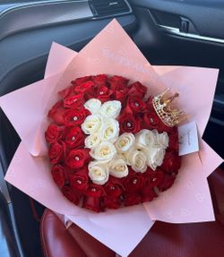 50 Red & White Rose Heart Shaped Bouquet With Diamonds