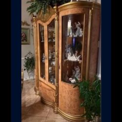 Hutch $400 Cash Only