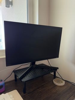 Samsung 24” T35F Monitor + Stand